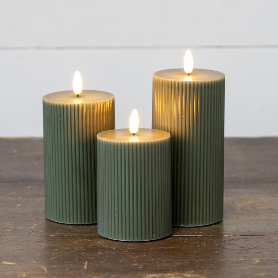 6" DARK GREEN GROOVED 3D FLAME CANDLE
