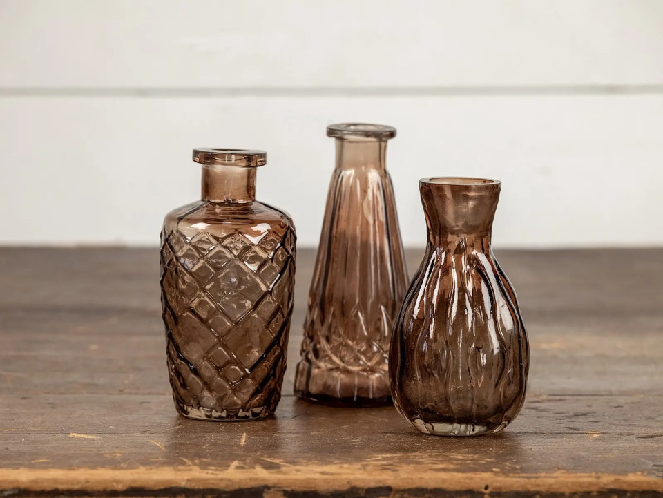 4.5" AMBER GLASS BUD VASE
