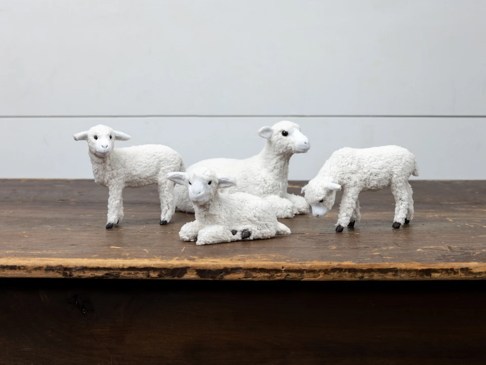 5.25" RESTING LAMB