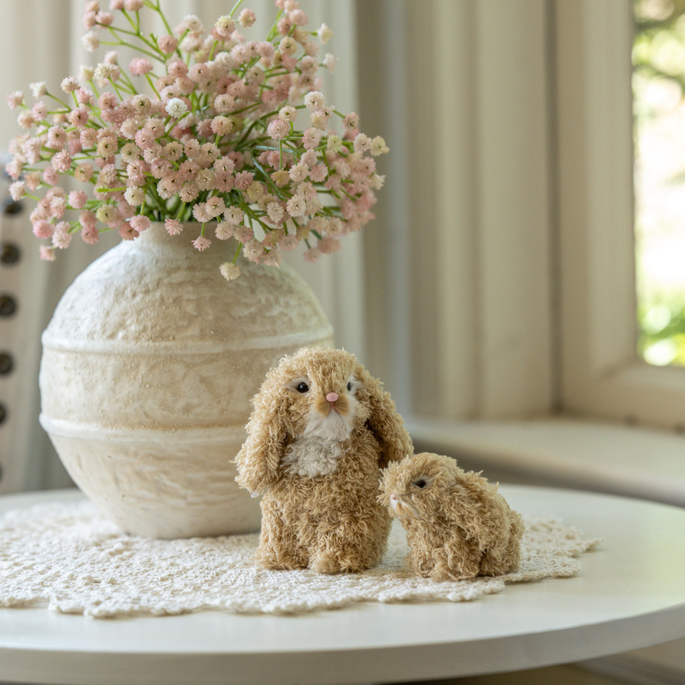 BEIGE SPRING BUNNY