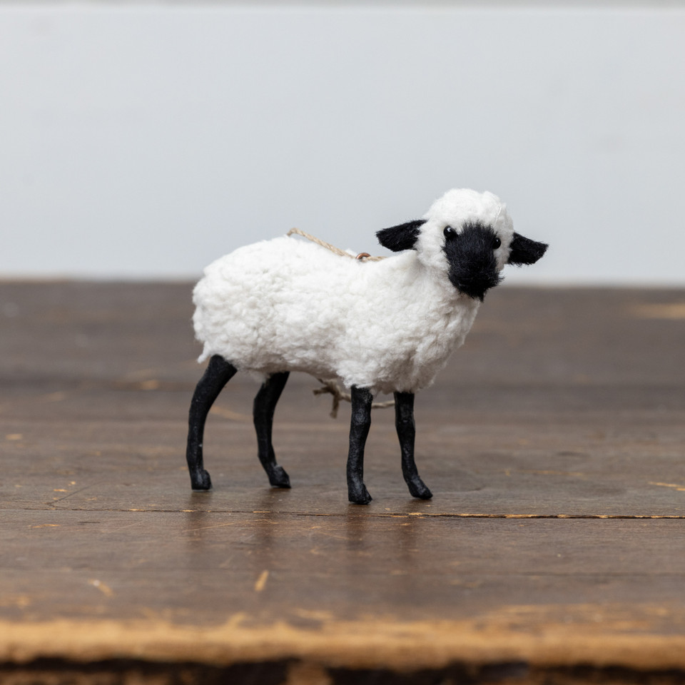 BLACK & WHITE SHEEP ORNAMENT