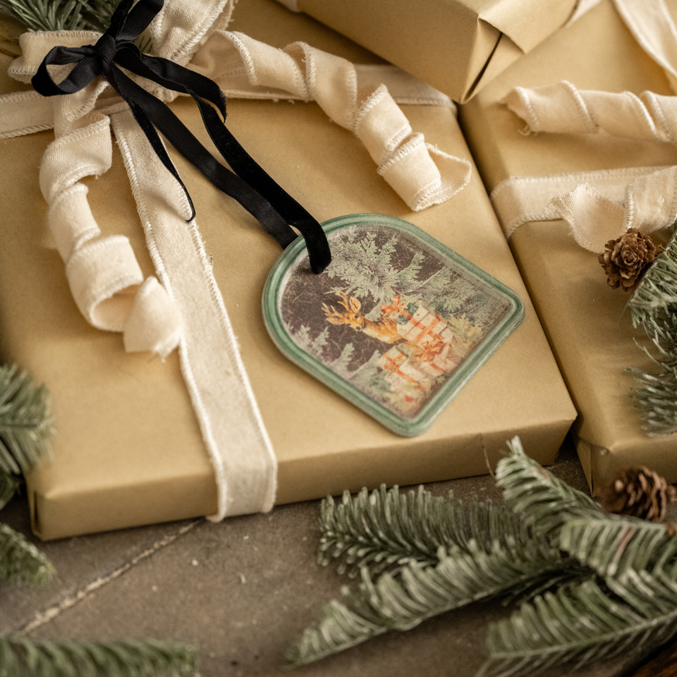 FRAMED HOLIDAY FOREST SCENE ORNAMENT