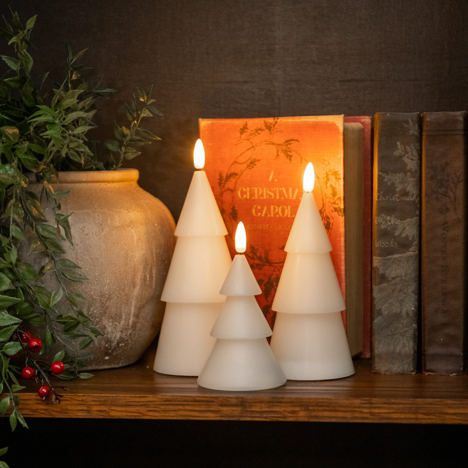 7" CREAM 3D FLAME SMOOTH TREE CANDLE