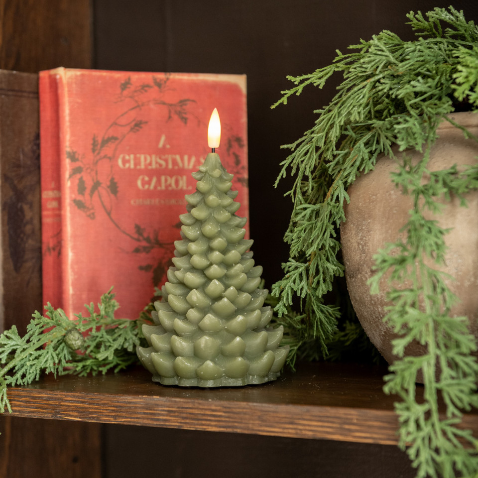 7" DARK GREEN 3D FLAME BALSAM TREE CANDLE