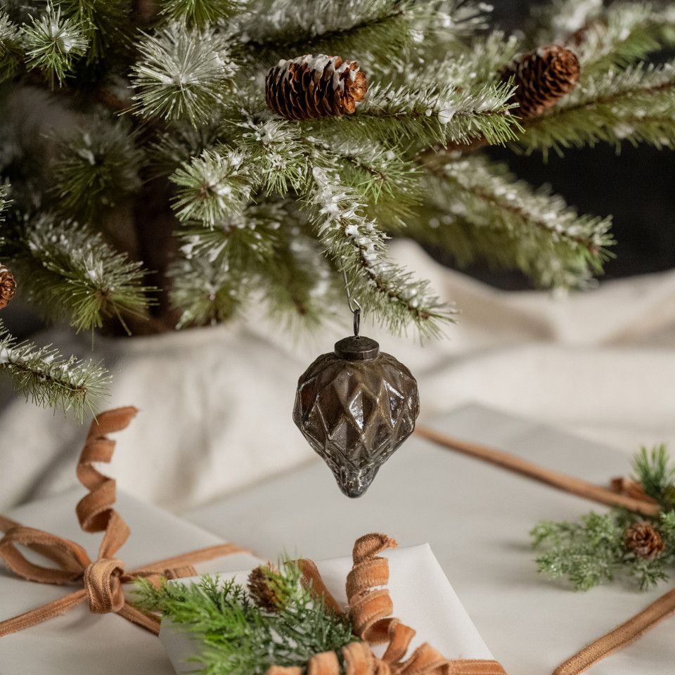 3.5" SILVER GEOMETRIC KUGEL ORNAMENT