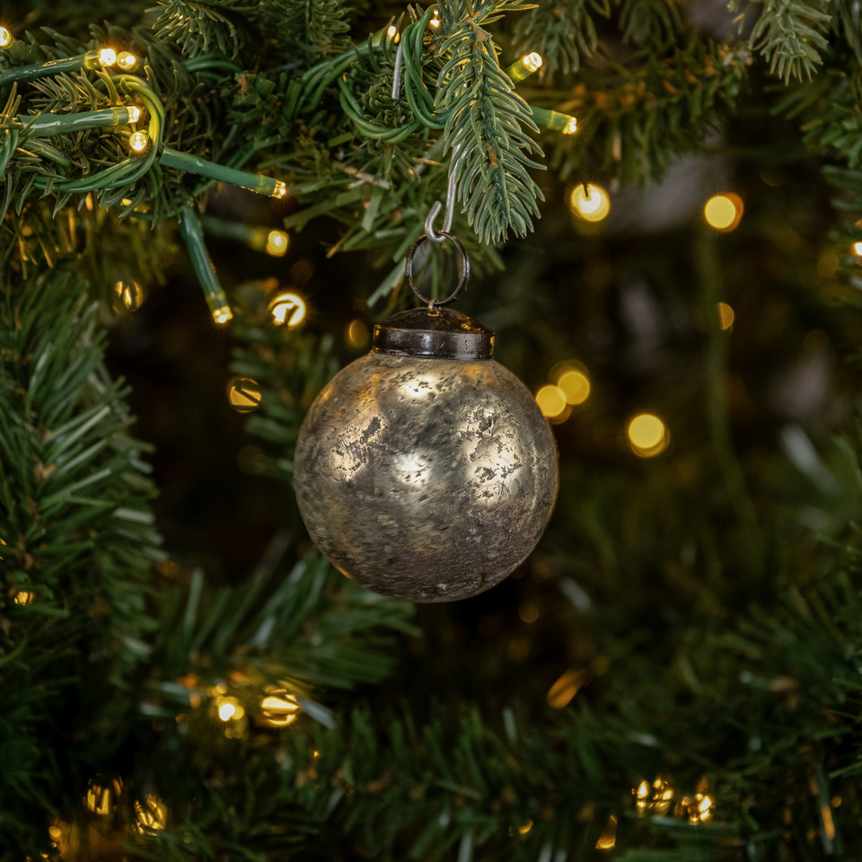 2" SILVER CRACKLE KUGEL ORNAMENT
