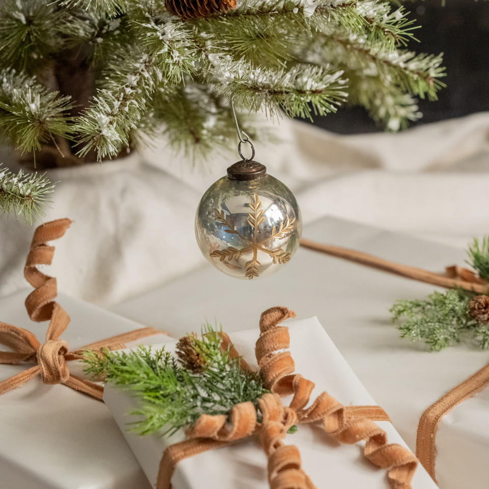 3" SILVER KUGEL ORNAMENT W/ GOLD SNOWFLAKE