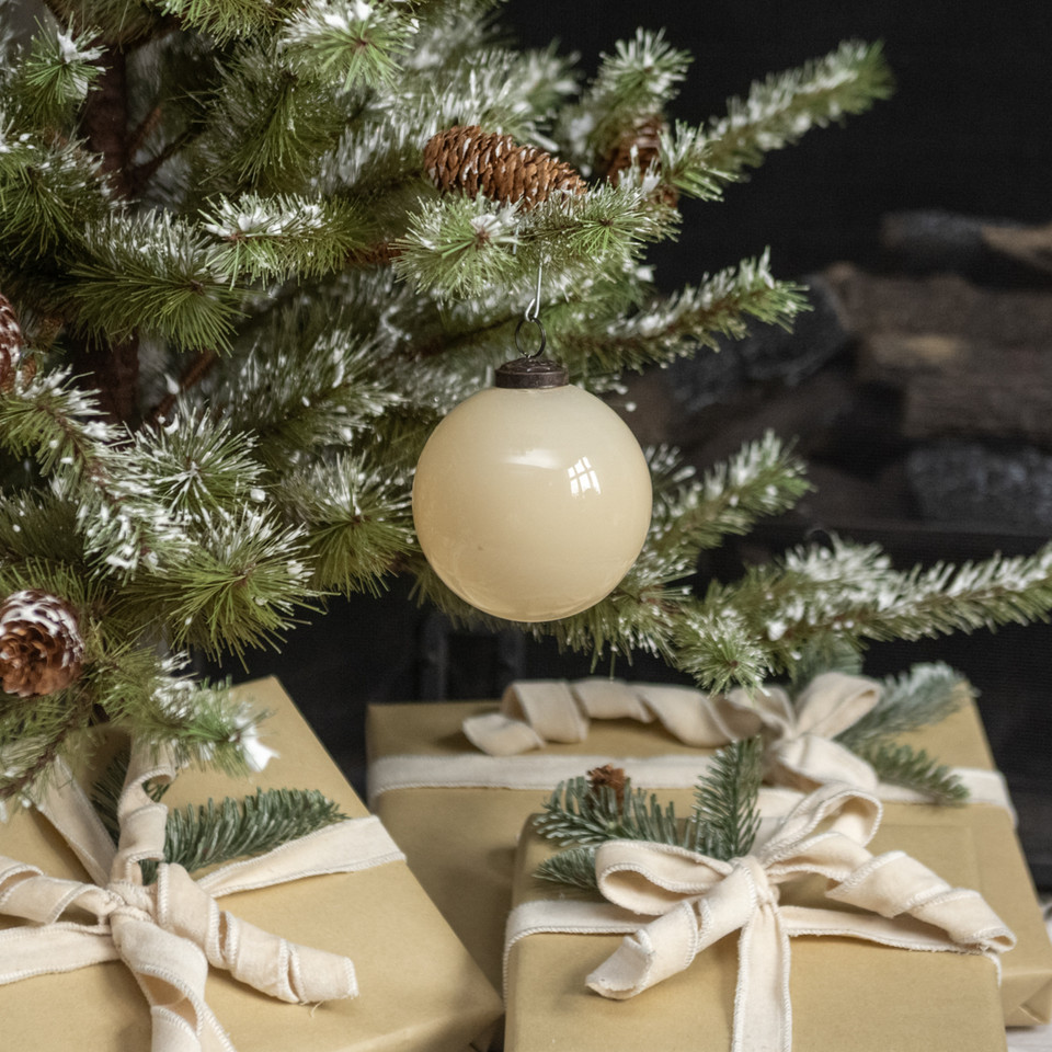4" CREAM LAYERED GLASS ORNAMENT