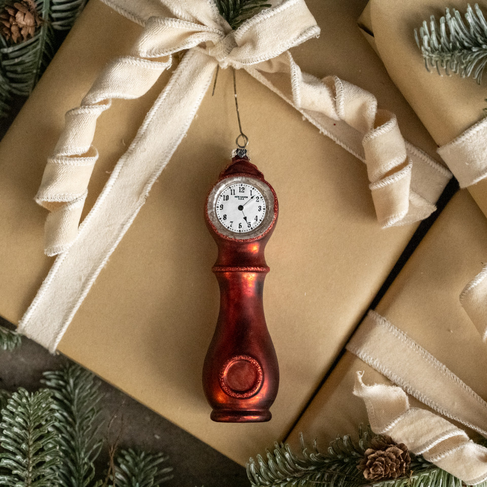 STANDING RED CLOCK ORNAMENT