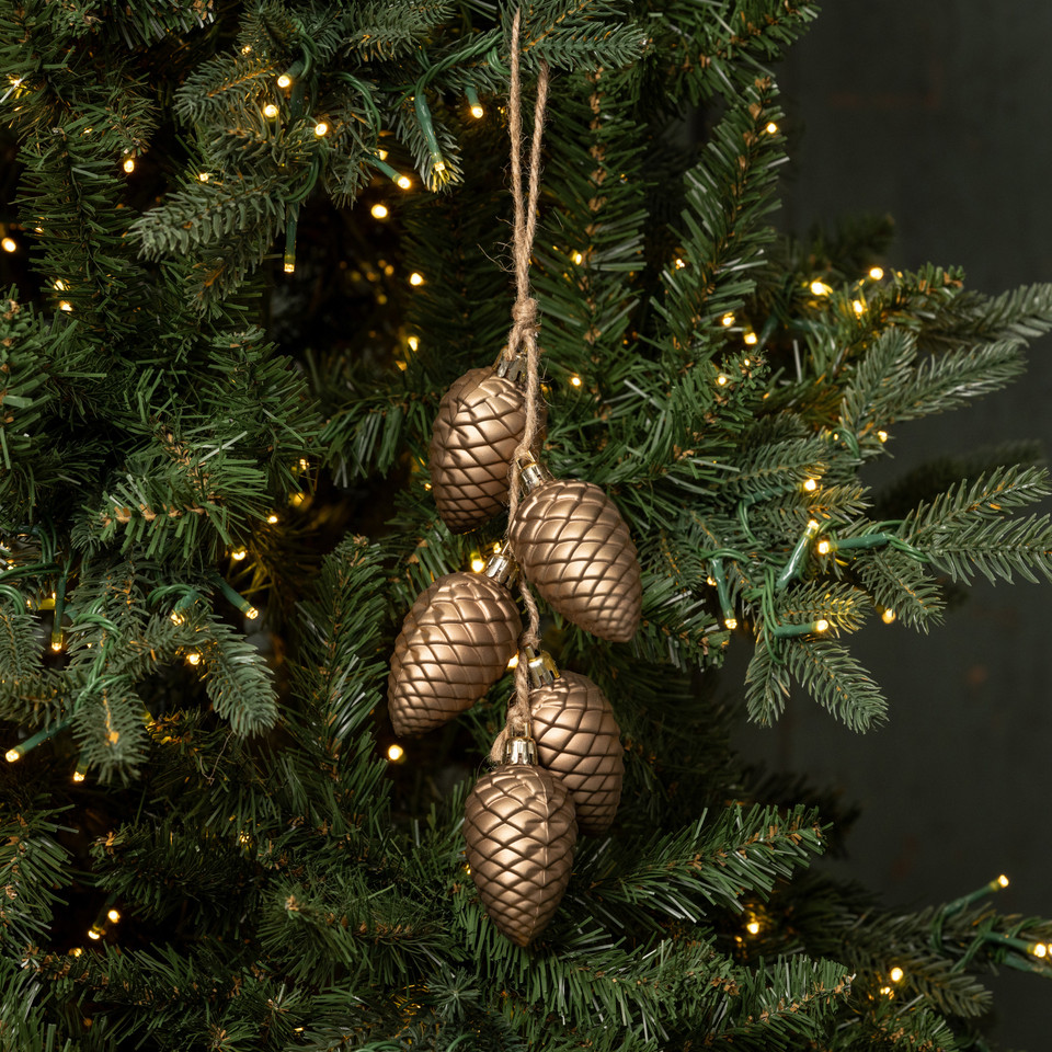 GOLD PINECONE BUNCH