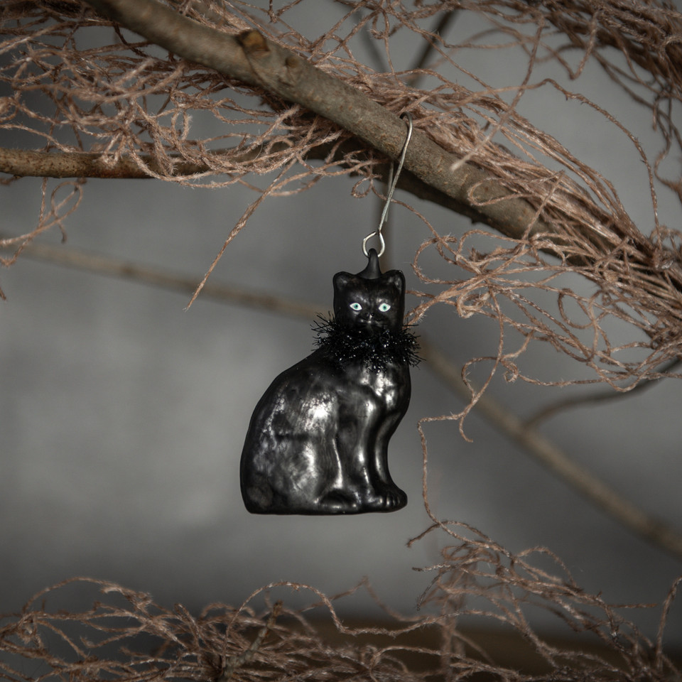 BLACK CAT ORNAMENT