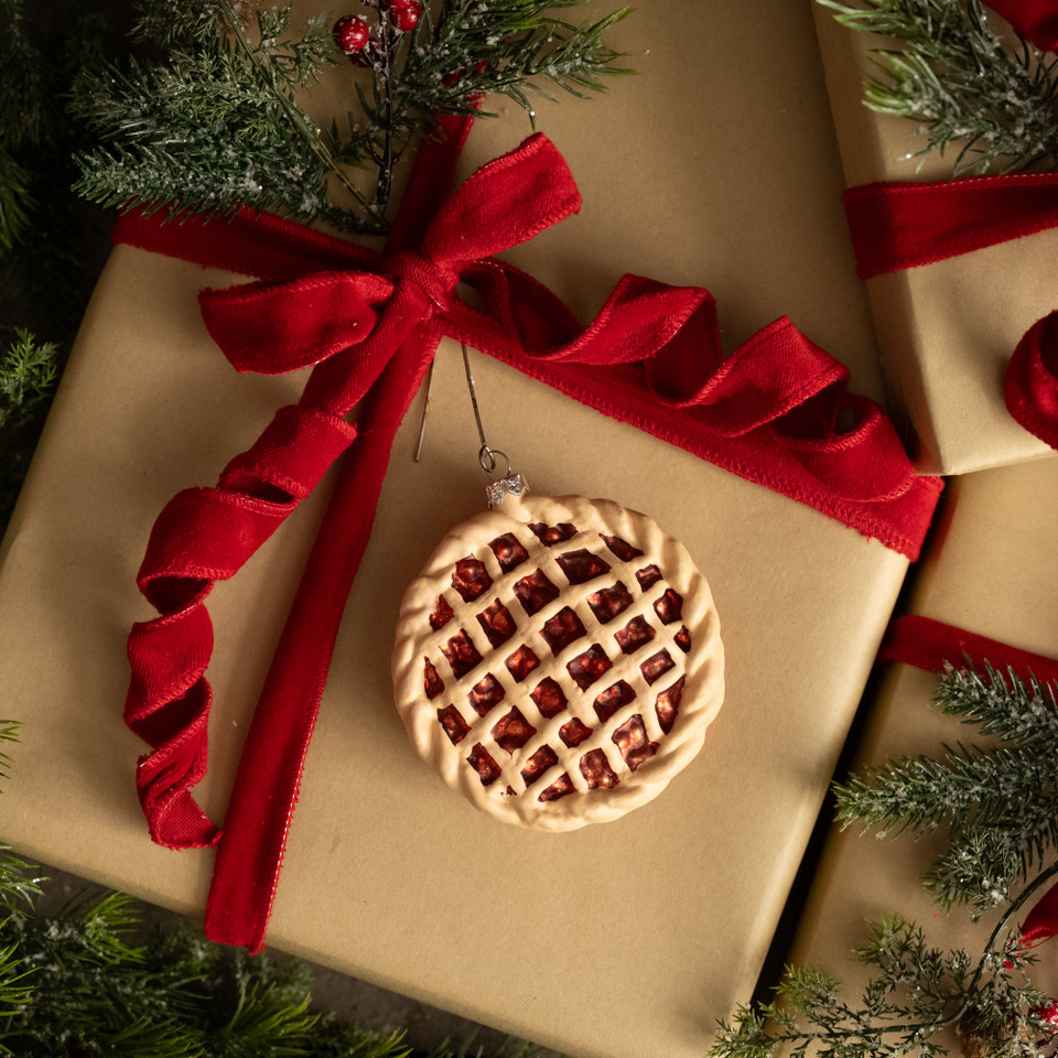 CHERRY PIE ORNAMENT
