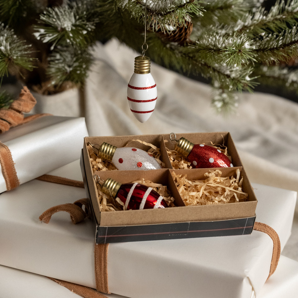 SET/ 4 RED & WHITE LIGHT BULB ORNAMENTS