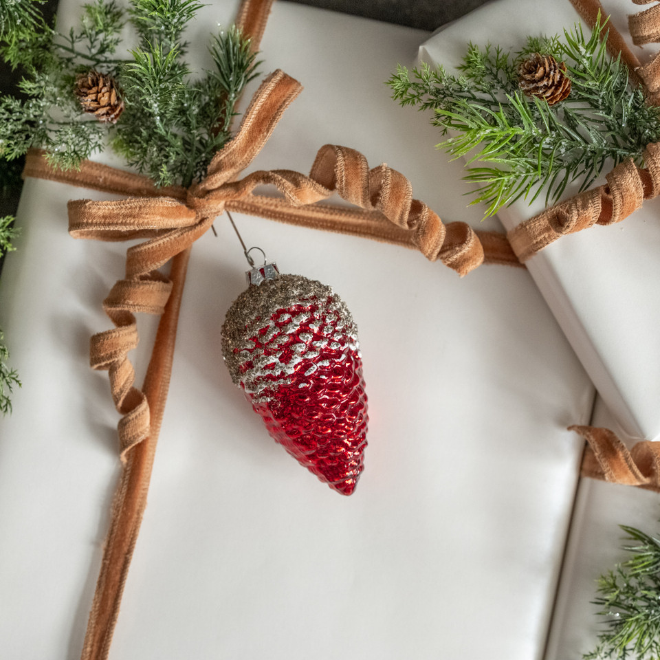 4.5" RED PINECONE W/ SILVER GLITTER ORNAMENT