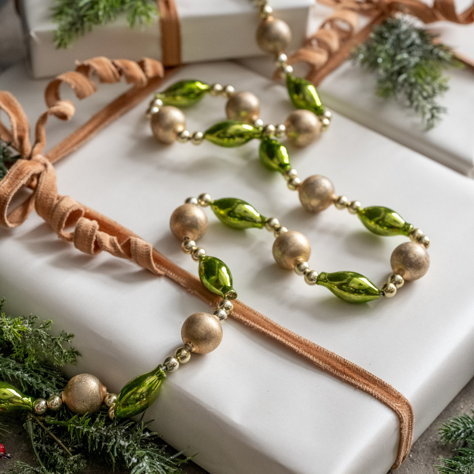 6' GREEN, GOLD & SILVER BEADED GARLAND