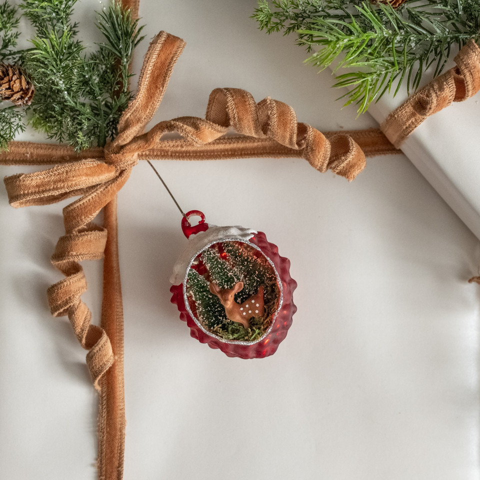 DEER IN THE FOREST DIORAMA ORNAMENT