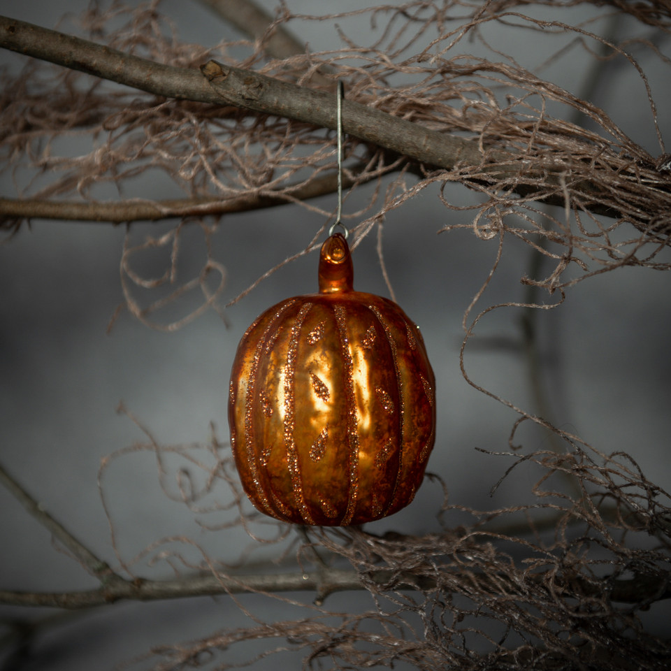ORANGE GLITTERED PUMPKIN ORNAMENT