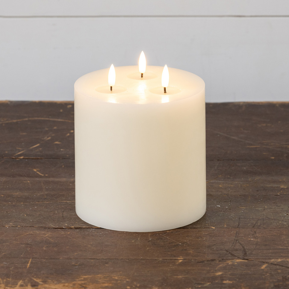 7" CREAM 3 WICK 3D FLAME CANDLE
