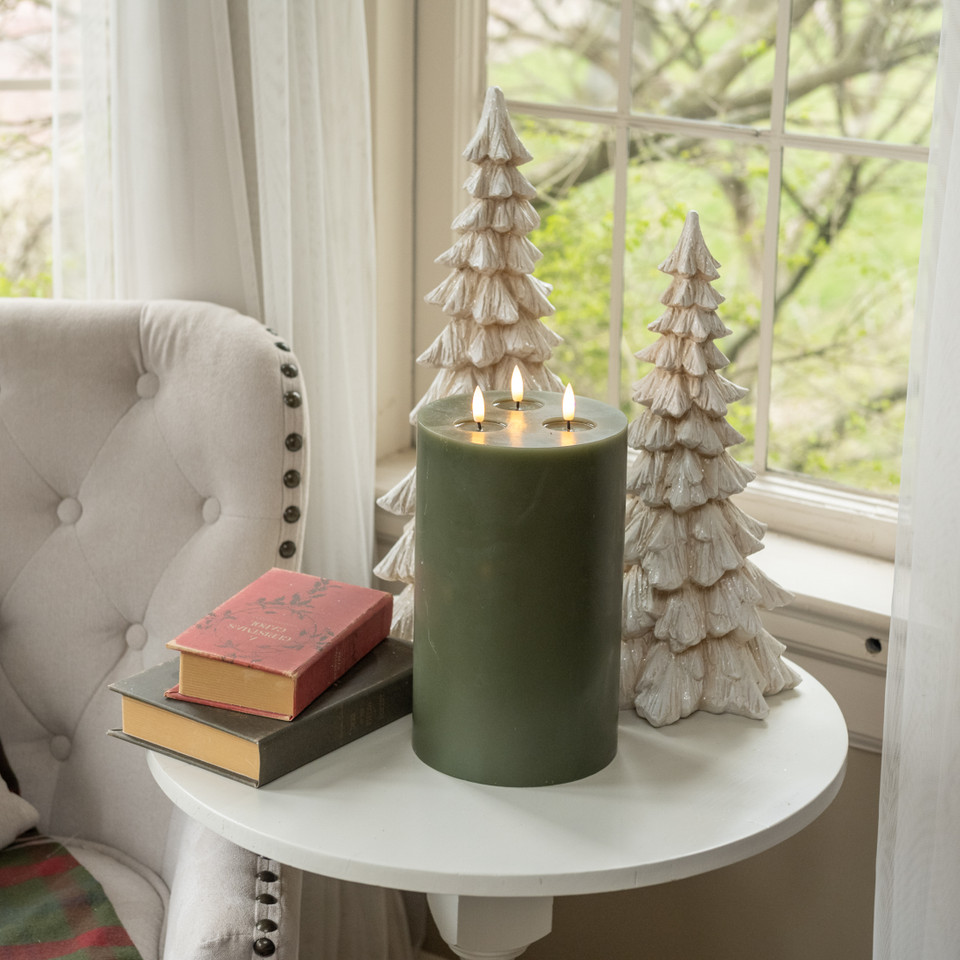 11" DARK GREEN 3 WICK 3D FLAME CANDLE