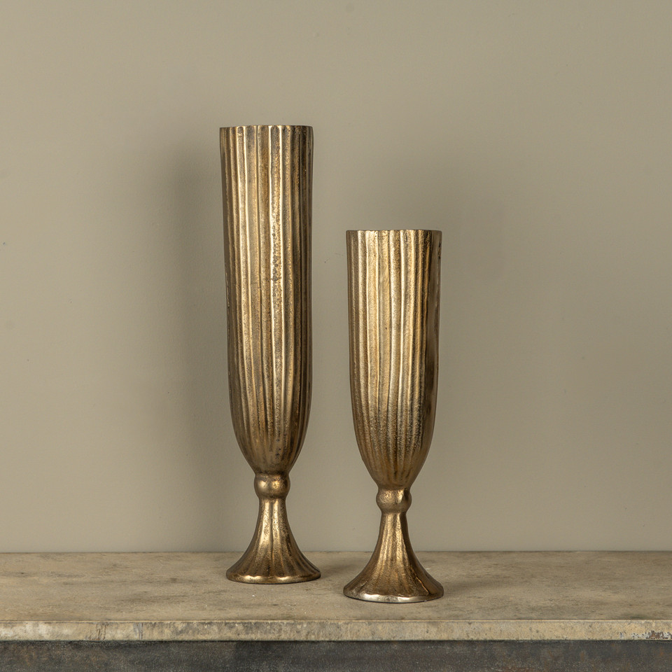 20.75" GOLD RIBBED VASE