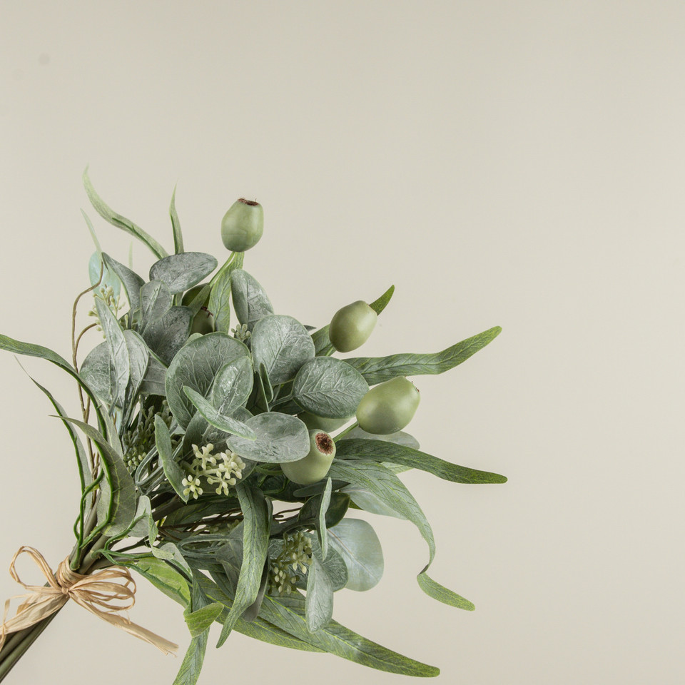 17" MIXED EUCALYPTUS POD BUNDLE