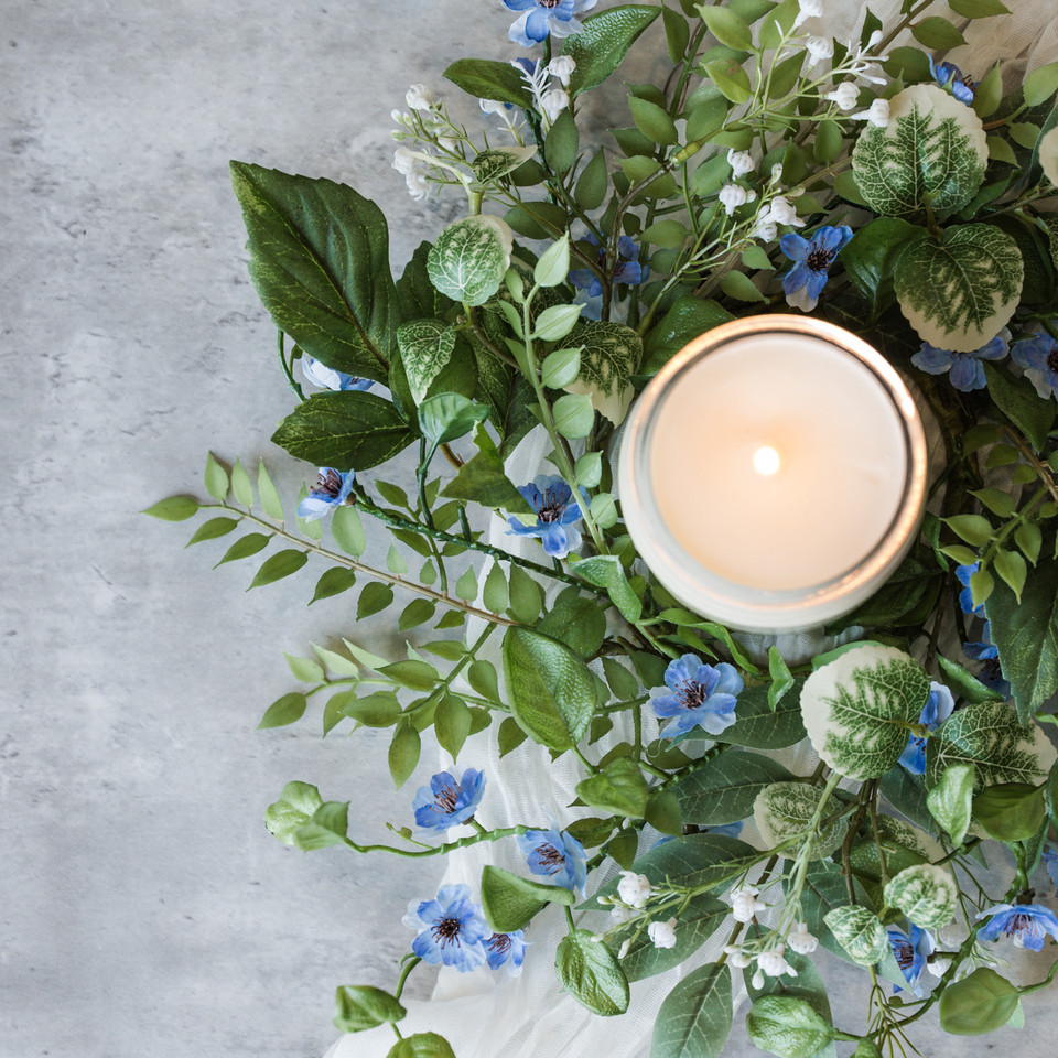 14" BLUE & WHITE WILDFLOWER CANDLE RING