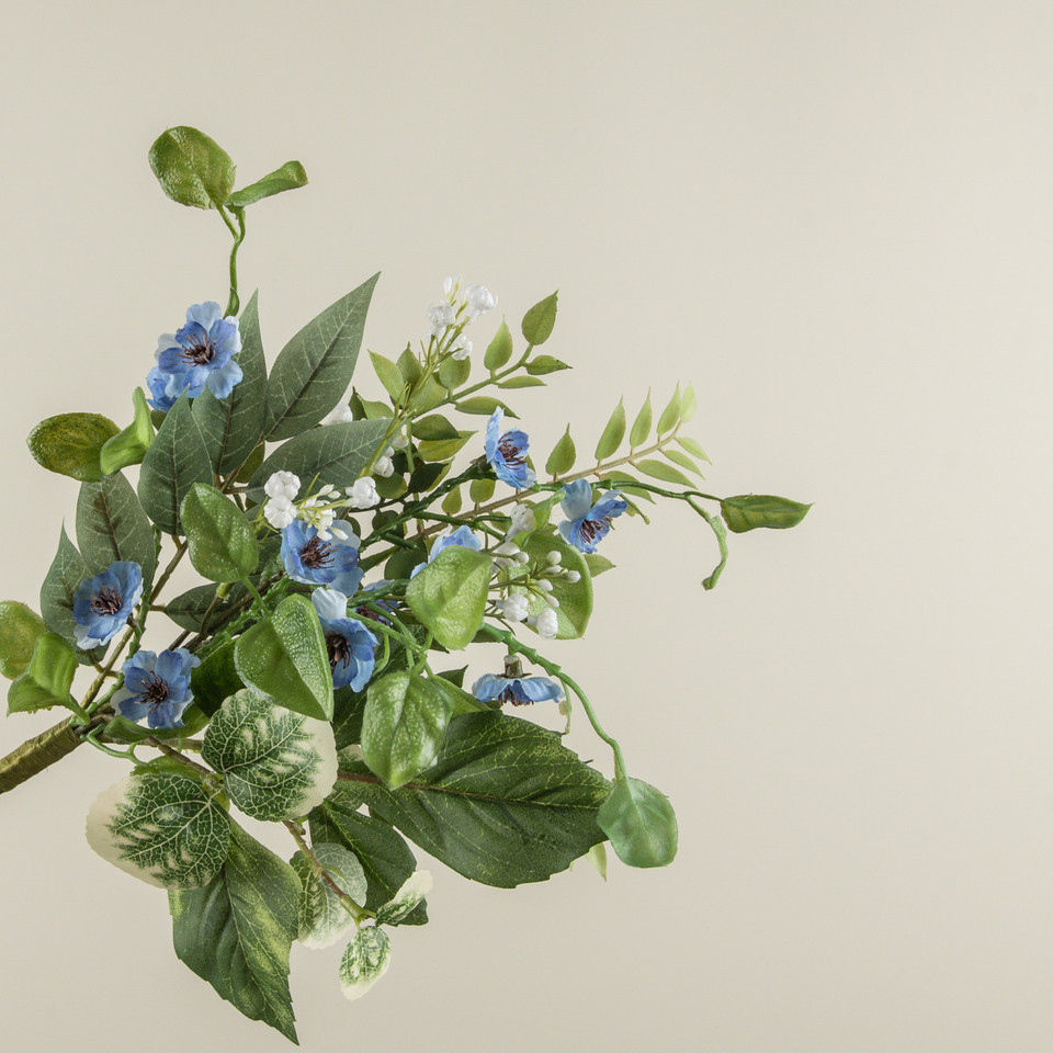 15.5" BLUE & WHITE WILDFLOWER PICK