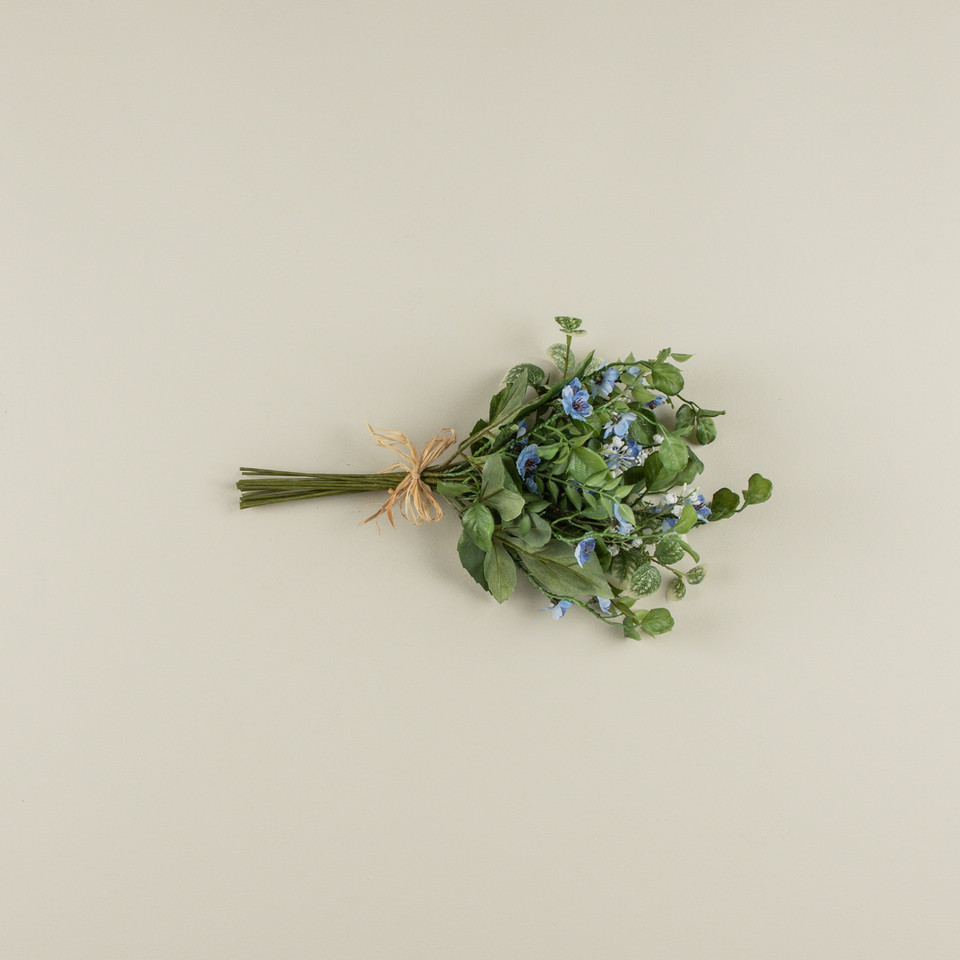 16.5" BLUE & WHITE WILDFLOWER BUNDLE