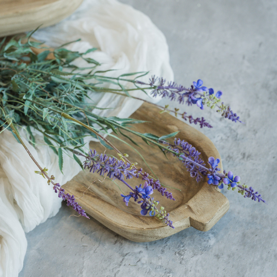 22" LAVENDER BUSH
