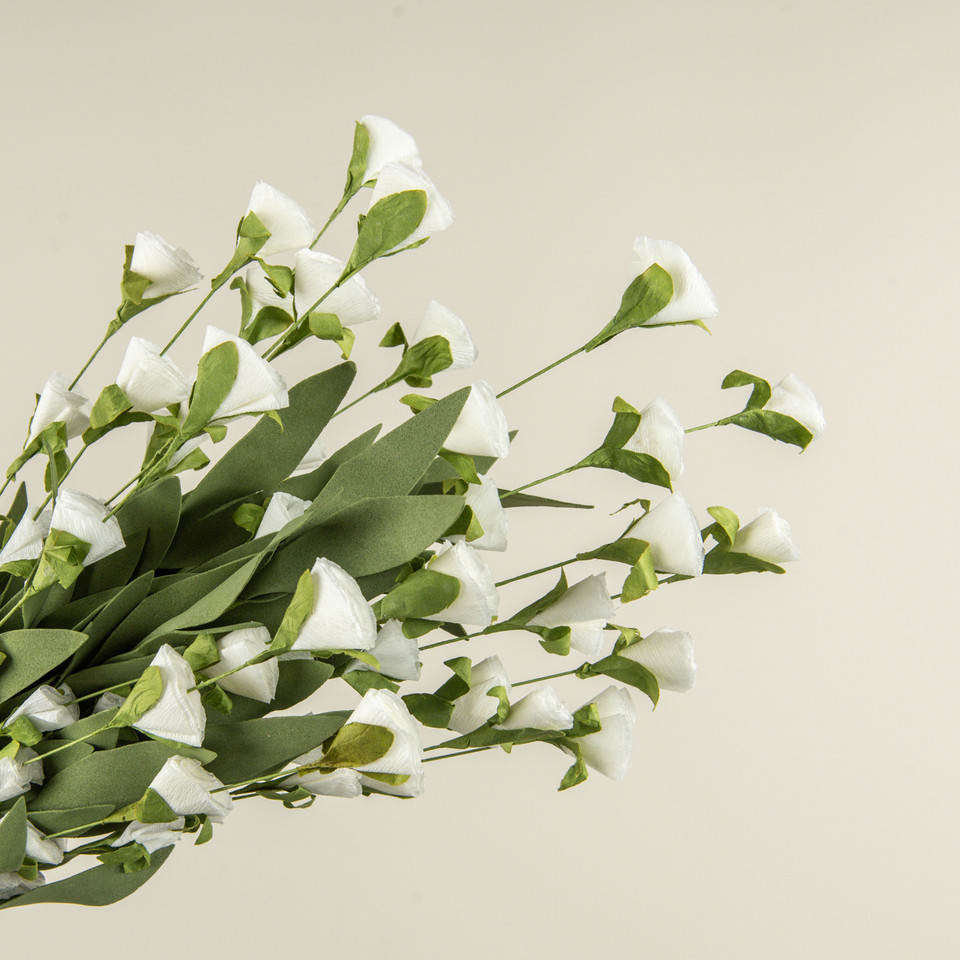 22.5" WHITE PAPER WILDFLOWER BUSH