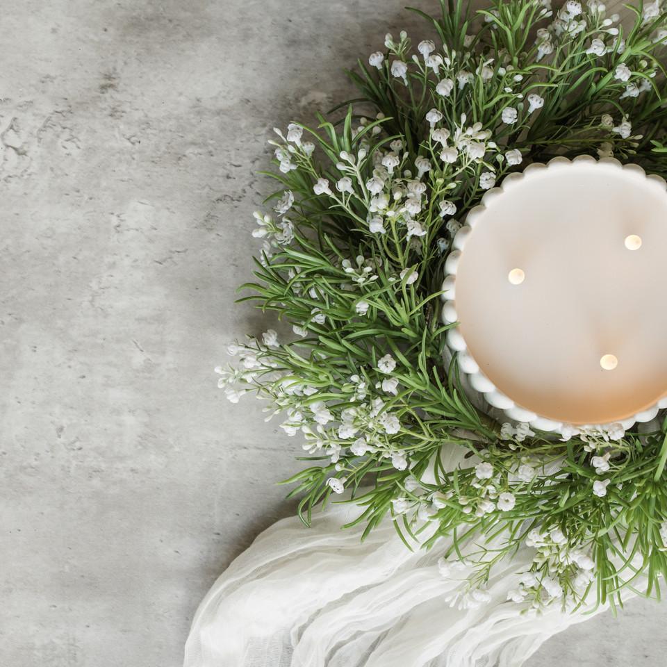 14" WHITE BABY'S BREATH CANDLE RING