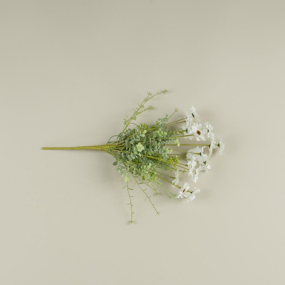 18" WHITE COSMOS BUSH