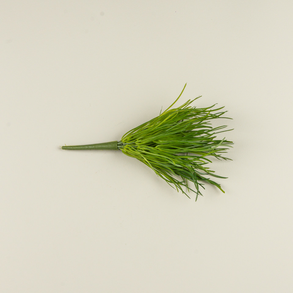 13" GRASS BUSH