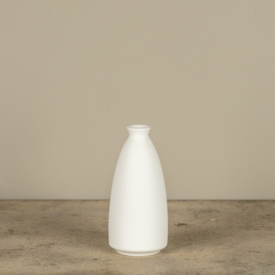 6.75" WHITE BUD VASE