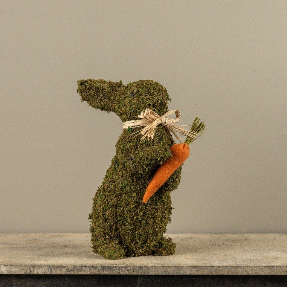 15" MOSS BUNNY W/ CARROT