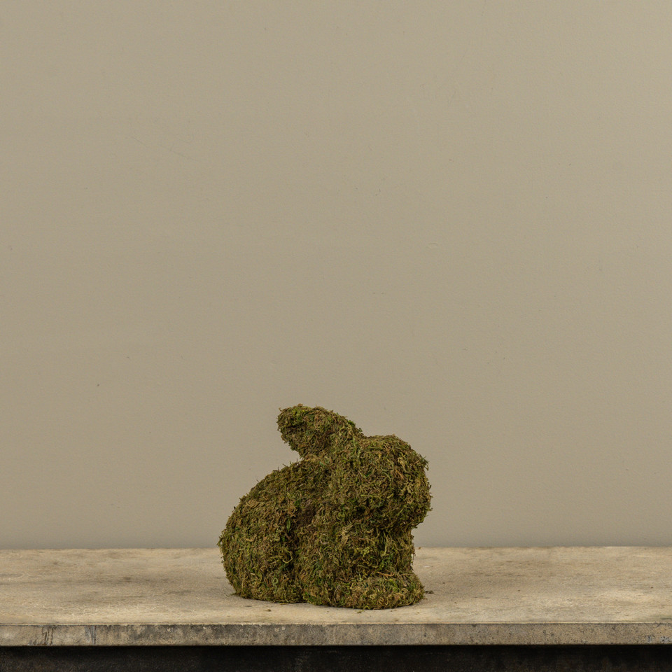 7.25" SITTING MOSS BUNNY