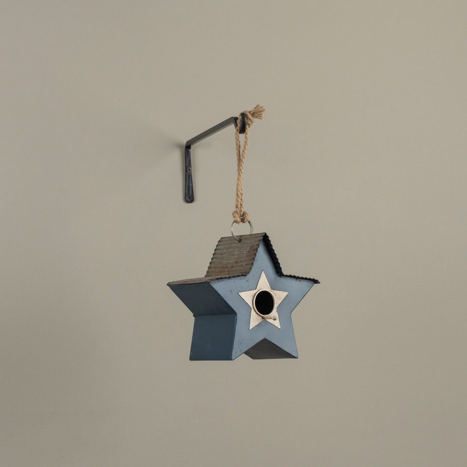 BLUE STAR BIRDHOUSE
