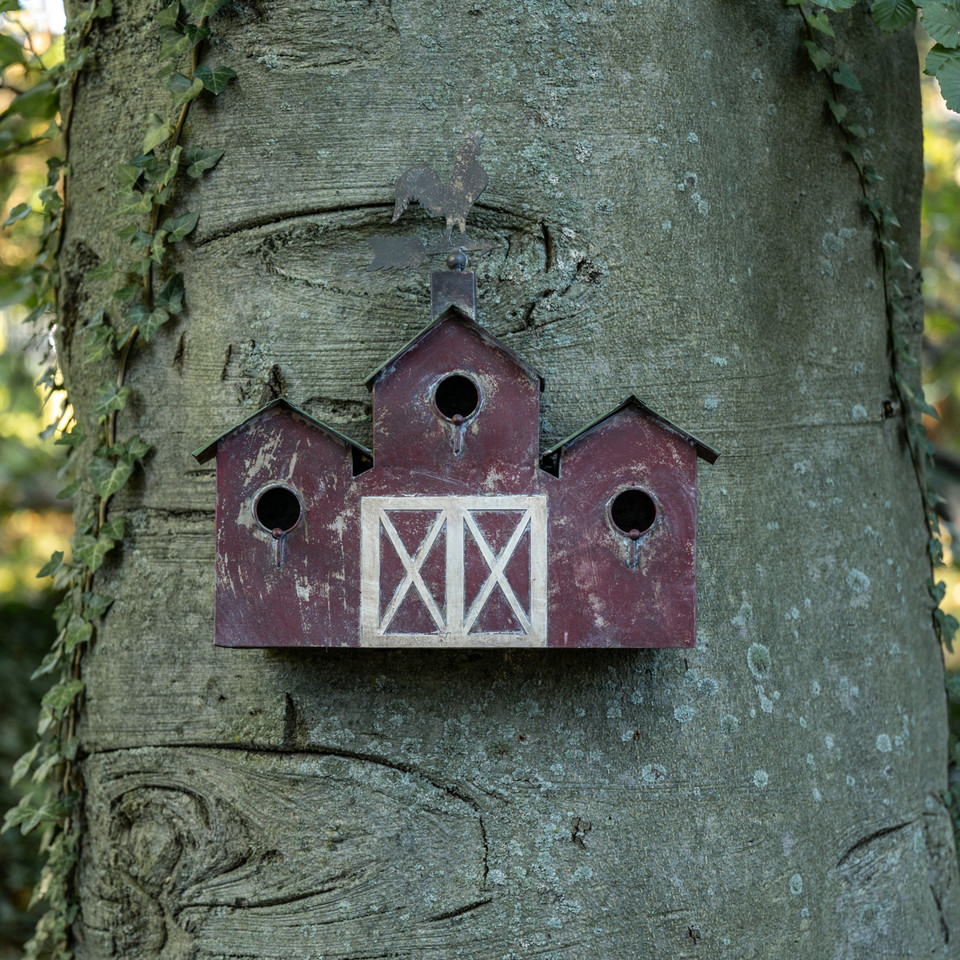 RED TRIPLE BARN BIRDHOUSE