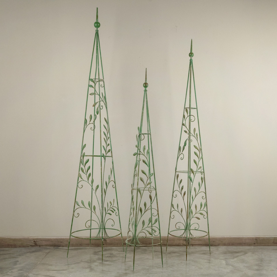 SET/ 3 GREEN LEAF TRELLISES*