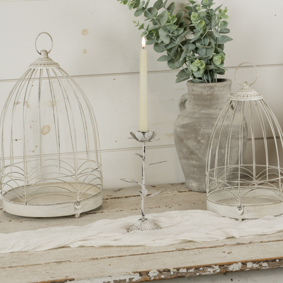 9.75" WHITE FLOWER TAPER CANDLE HOLDER