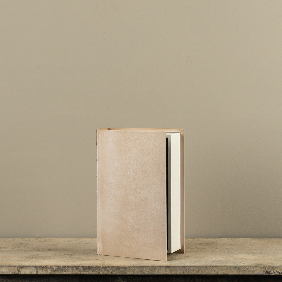 TAN VINTAGE BOOK BOX