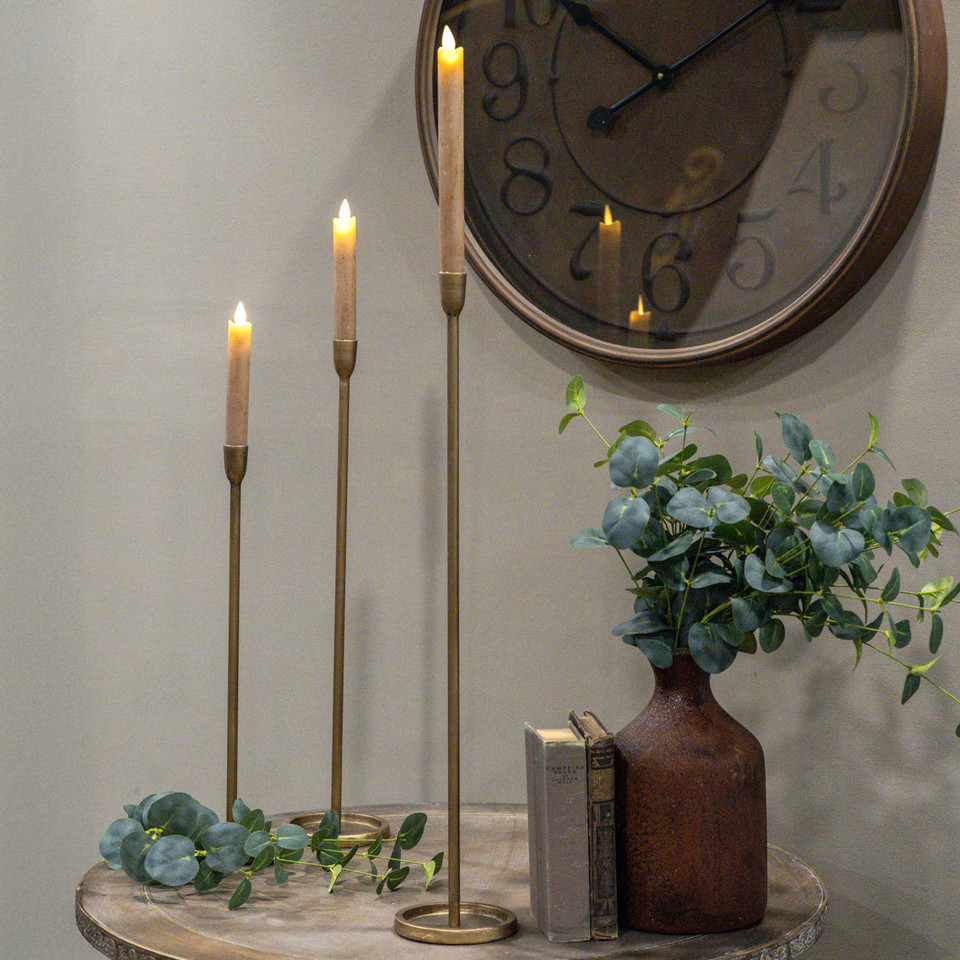 23.25" GOLD NEWTON TAPER CANDLESTICK
