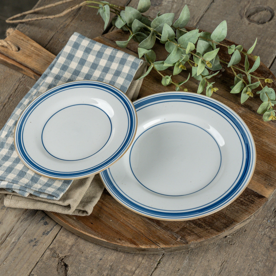 11" COZY COTTAGE PLATE