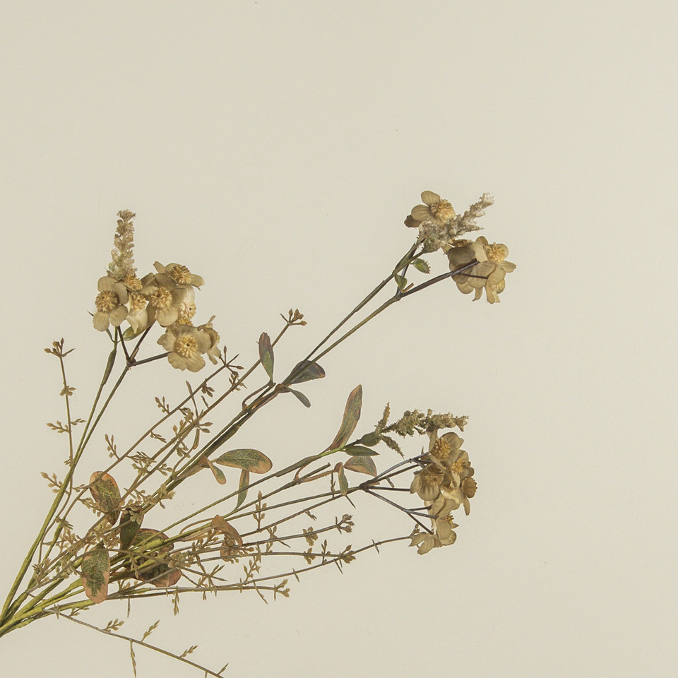 20.5" RUSTIC GREEN WILDFLOWER SPRAY