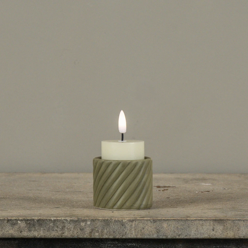 2" GREEN TWISTED TEALIGHT CANDLE HOLDER