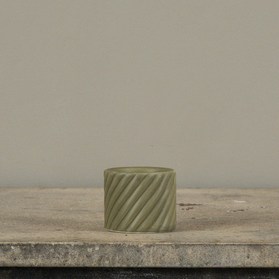 2" GREEN TWISTED TEALIGHT CANDLE HOLDER