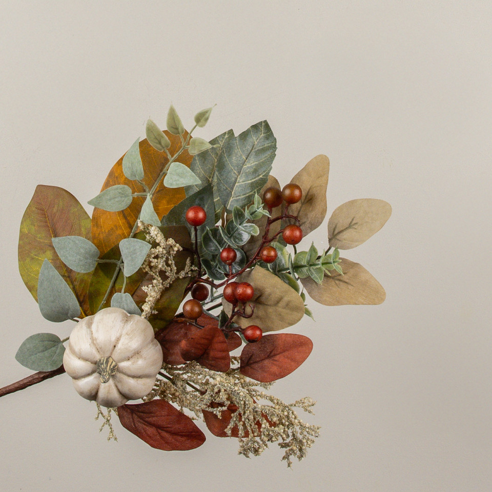 19" PUMPKIN, EUCALYPTUS & BERRIES SPRAY
