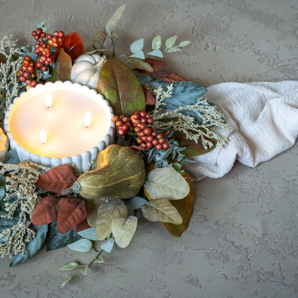 16" PUMPKIN, EUCALYPTUS & BERRIES CANDLE RING