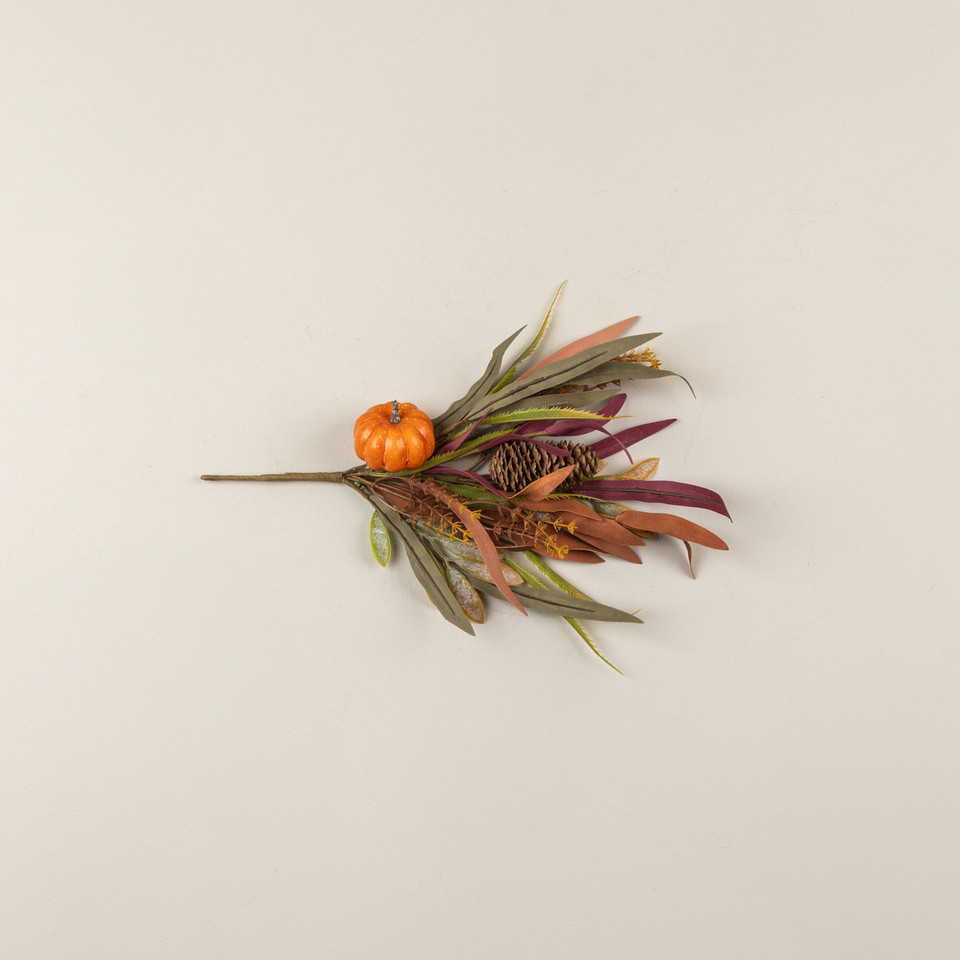 16" ORANGE PUMPKIN & FOLIAGE PICK