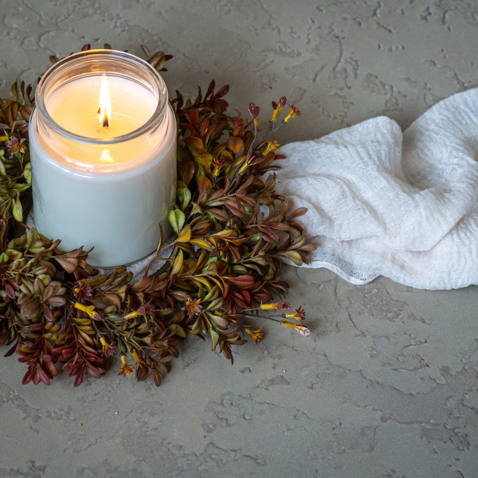11" AUTUMN BOXWOOD & RAGWORT CANDLE RING